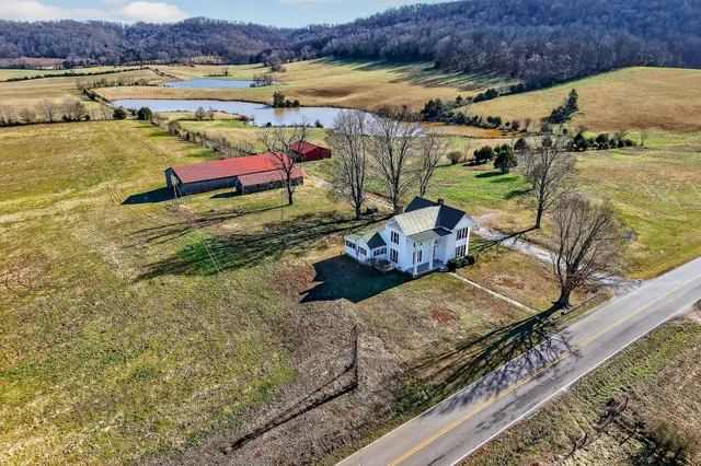 $449,900 | 4761 Gum Springs Mountain Road, Sparta, TN 38583