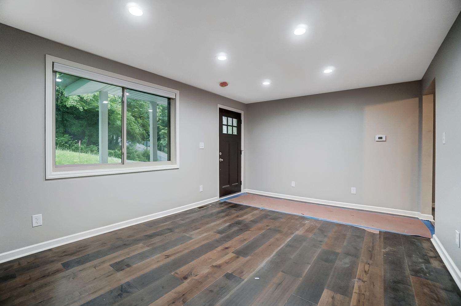 4256 Fehr Road Cincinnati, OH 45238 - Photo 6 of 39 Gallery Image 6