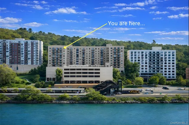 $449,000 | 1085 Warburton Avenue, Unit 825, Yonkers, NY 10701