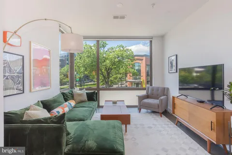 $415,000 | 1500 Pennsylvania Ave. Southeast, Unit 210, Washington, DC 20003