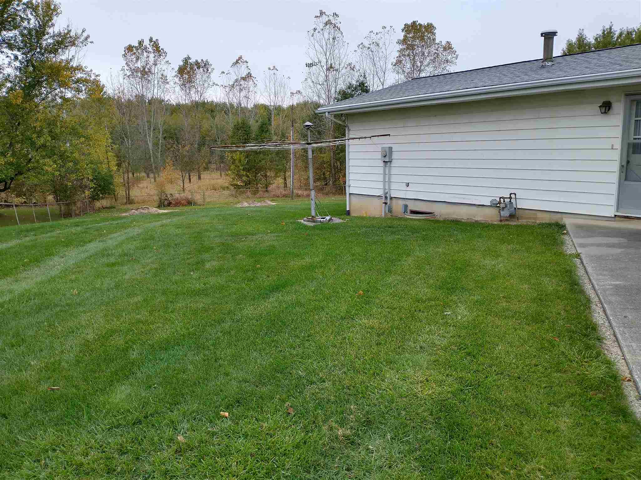 612 Limberlost Trail Decatur, IN 46733 - Photo 10 of 35
