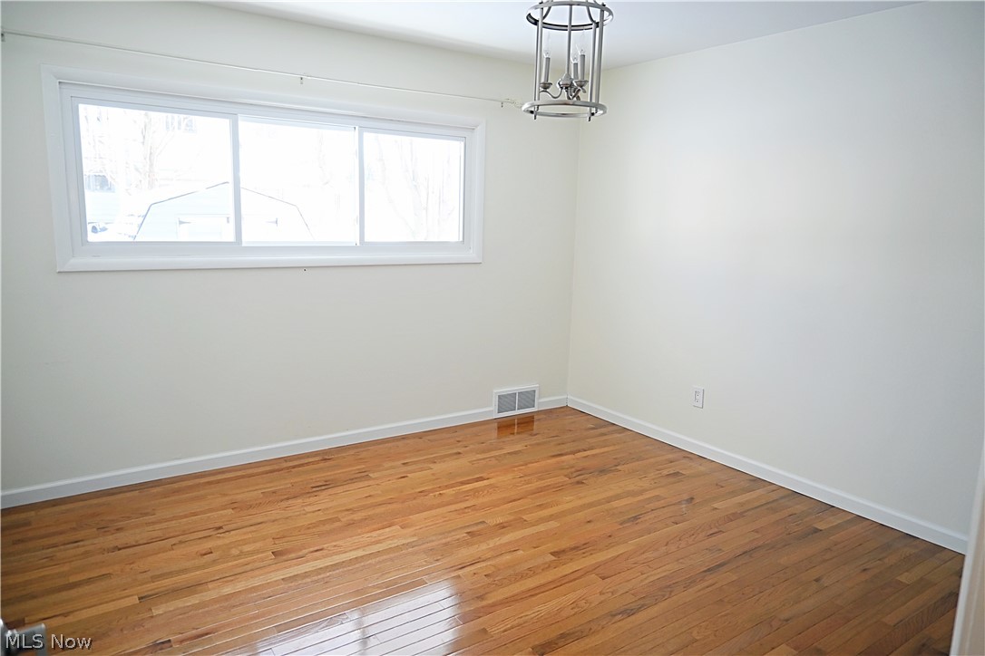 951 Ford Road Cleveland, OH 44143 - Photo 18 of 28