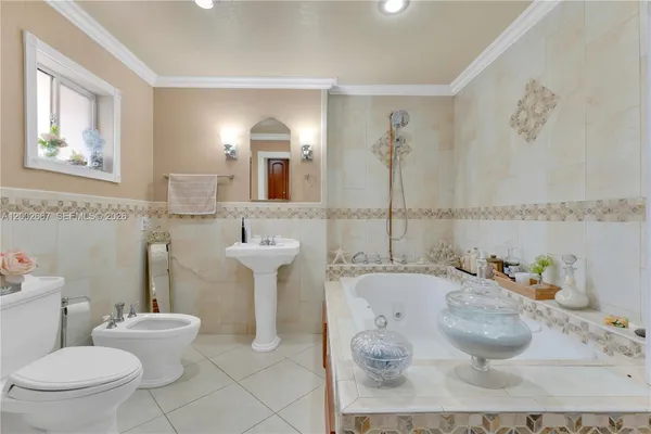 $3,700 | 3505 Torremolinos Avenue, Unit D109, Doral, FL 33178
