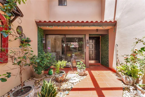 $3,700 | 3505 Torremolinos Avenue, Unit D109, Doral, FL 33178