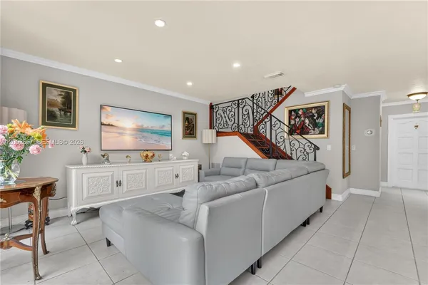 $3,700 | 3505 Torremolinos Avenue, Unit D109, Doral, FL 33178