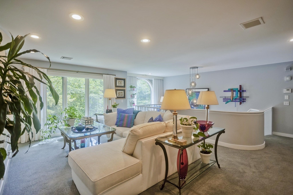 183 Loomis Ridge Westfield, MA 01085 - Photo 31 of 42