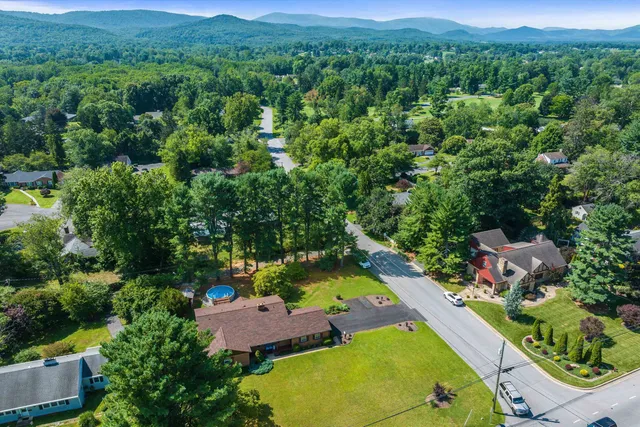 $480,000 | 636 Rosser Avenue, Waynesboro, VA 22980