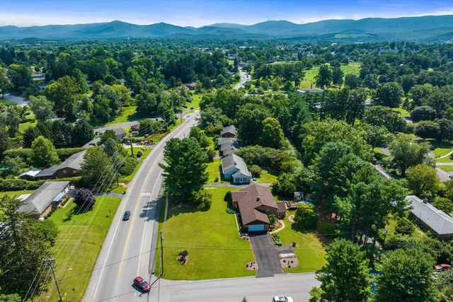 $480,000 | 636 Rosser Avenue, Waynesboro, VA 22980