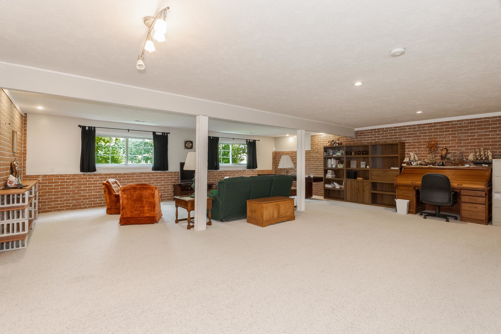 2102 Denton Lane Normal, IL 61761 - Photo 34 of 43 Gallery Image 34