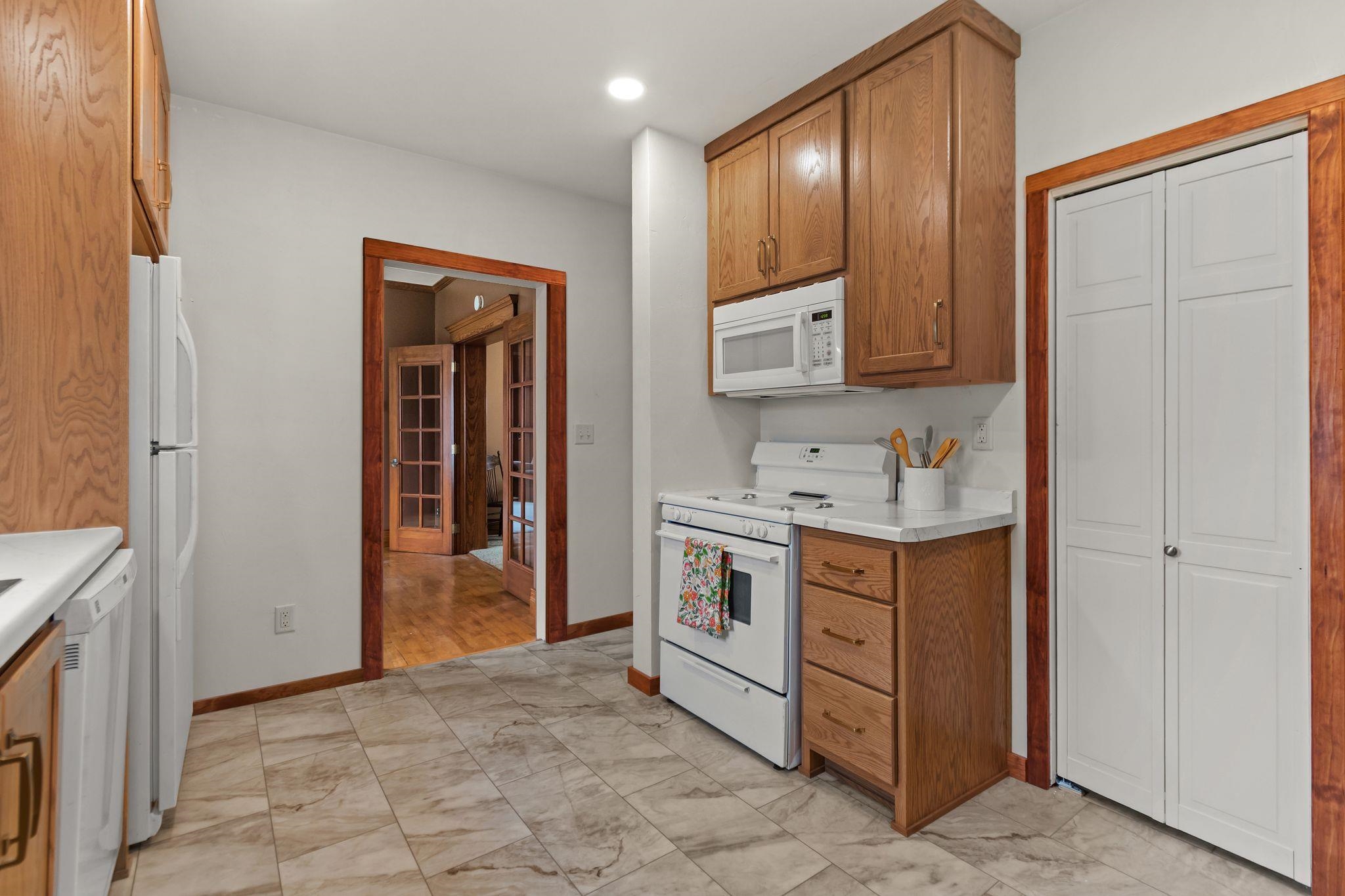 120 East Commercial Street Appleton, WI 54911 - Photo 17 of 40