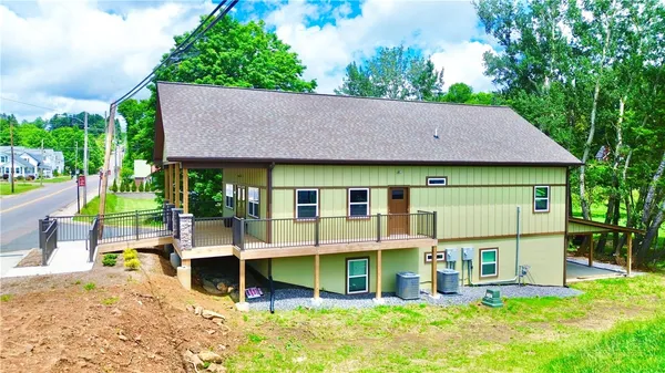 $1,950 | 300 North Jefferson Avenue, West Jefferson, NC 28694
