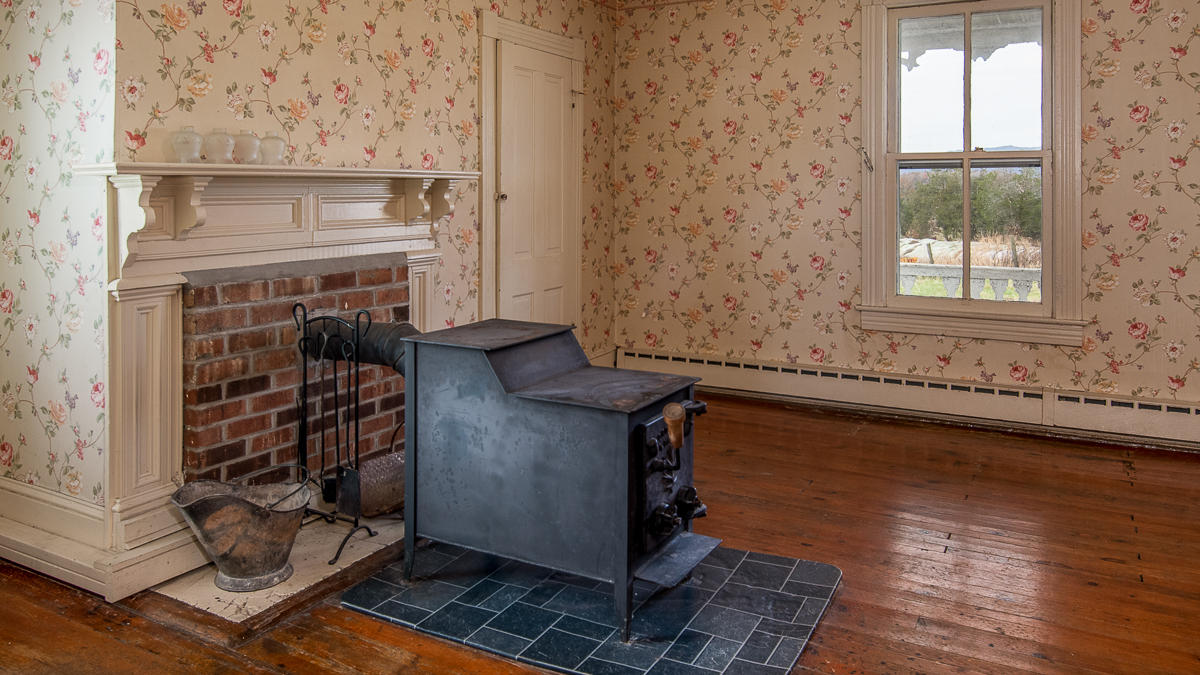2422 Poor Farm Road Fincastle, VA 24090 - Photo 22 of 61 Wood stove