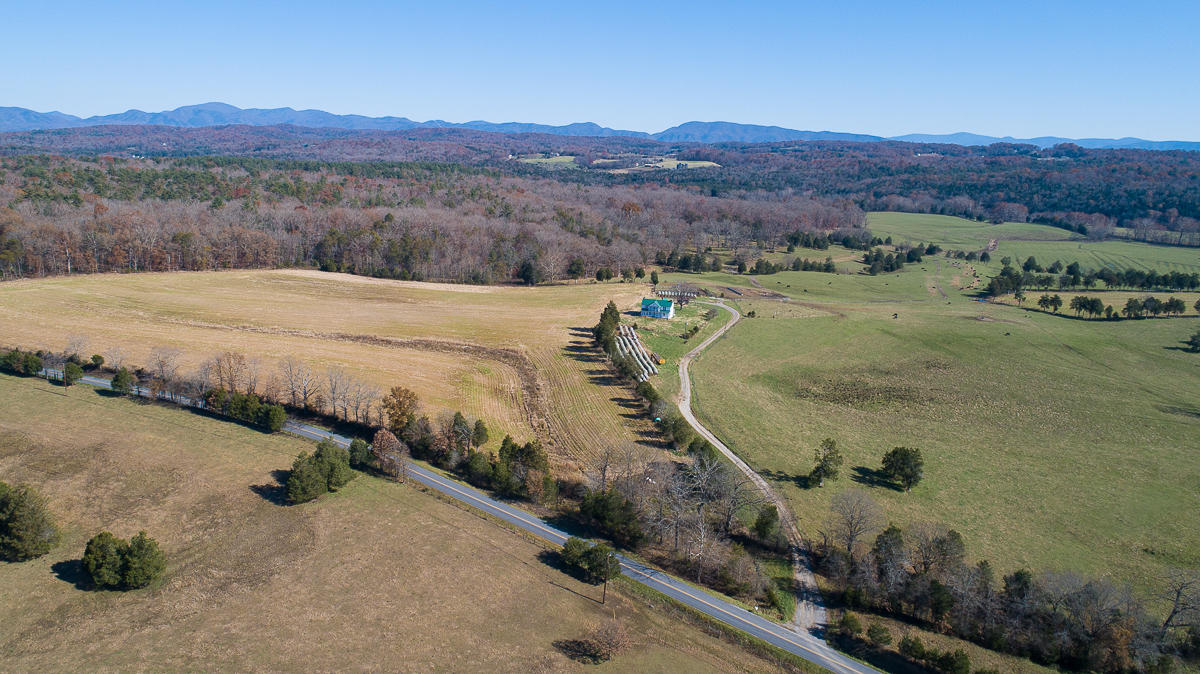 2422 Poor Farm Road Fincastle, VA 24090 - Photo 4 of 61 253 Acres