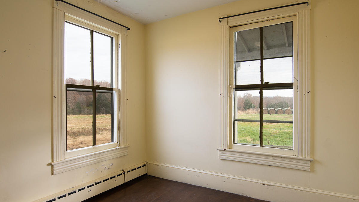 2422 Poor Farm Road Fincastle, VA 24090 - Photo 33 of 61 Bedroom Main Level