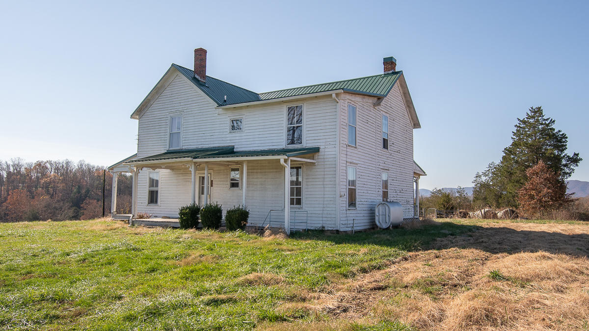 2422 Poor Farm Road Fincastle, VA 24090 - Photo 46 of 61 Home View