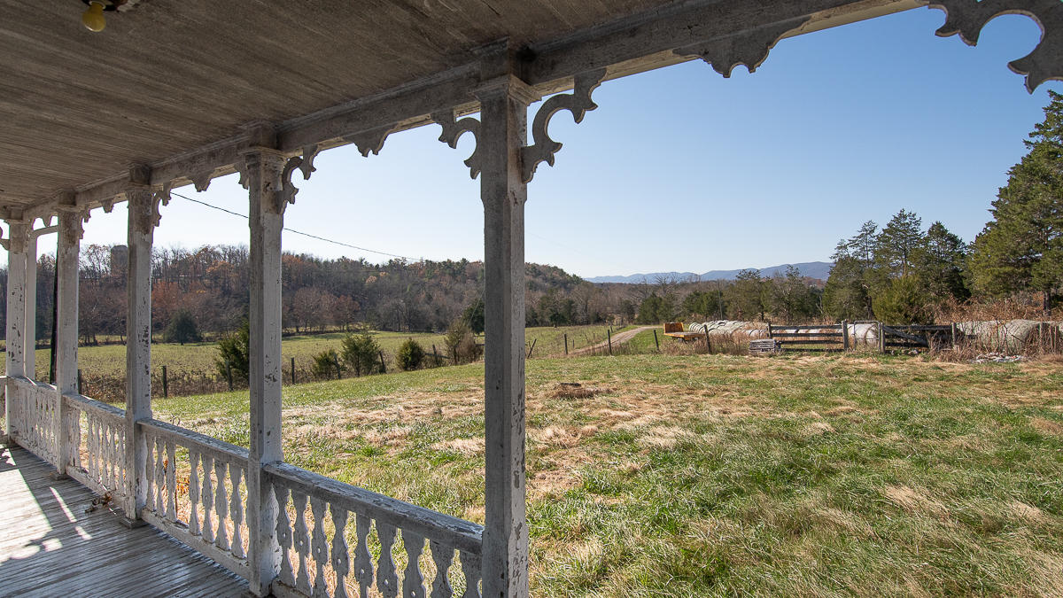 2422 Poor Farm Road Fincastle, VA 24090 - Photo 49 of 61 Porch view