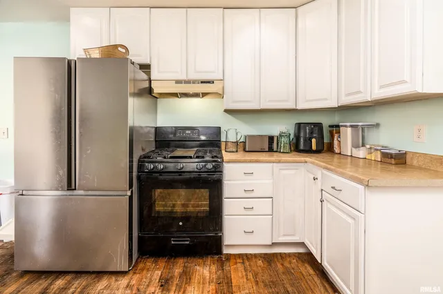 $110,000 | 620 North Almond Street, Carbondale, IL 62901