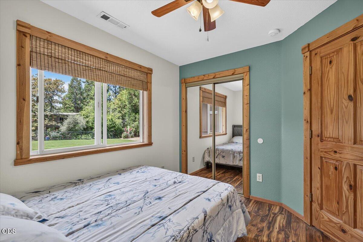 2240 Hull Road Medford, OR 97501 - Photo 25 of 49