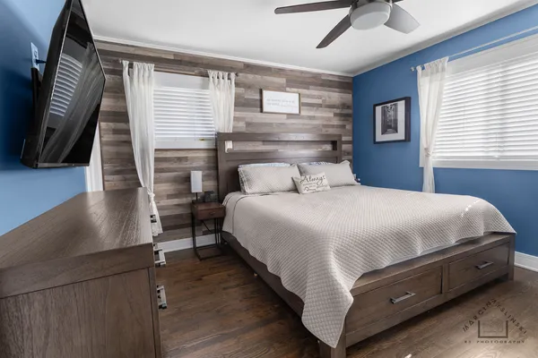 $484,900 | 575 Olive Street, Hoffman Estates, IL 60169