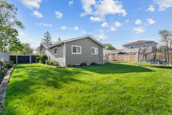 $484,900 | 575 Olive Street, Hoffman Estates, IL 60169