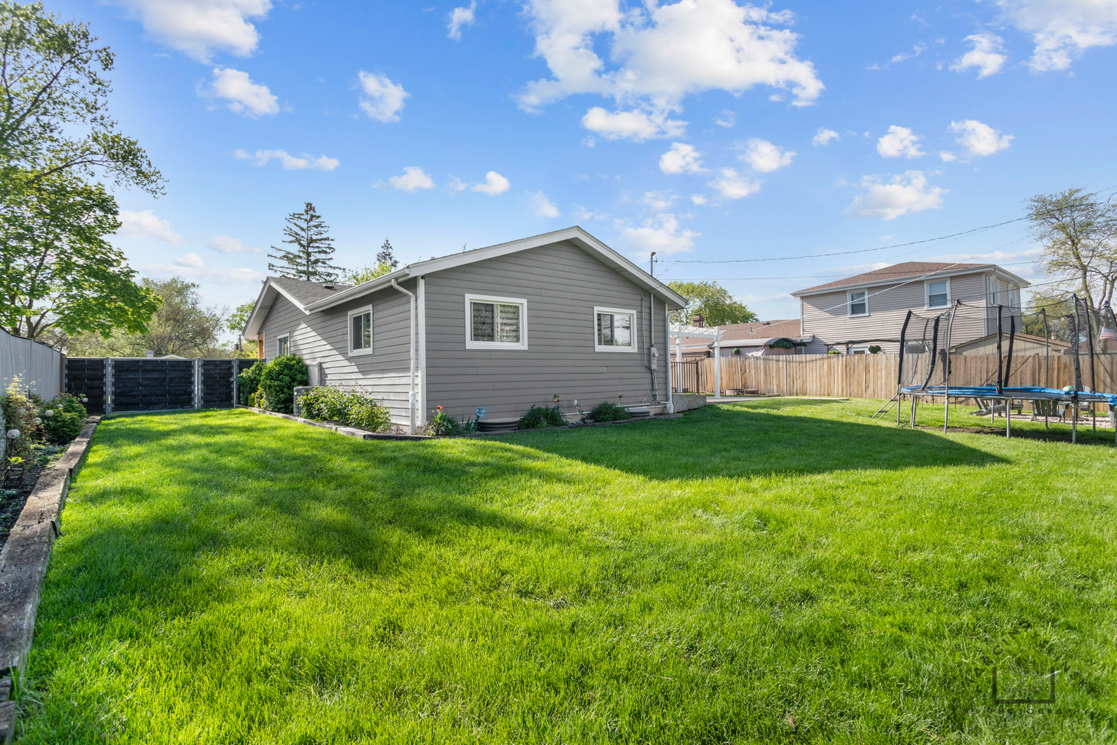 575 Olive Street Hoffman Estates, IL 60169 - Photo 26 of 26 a front view of house with yard and green space