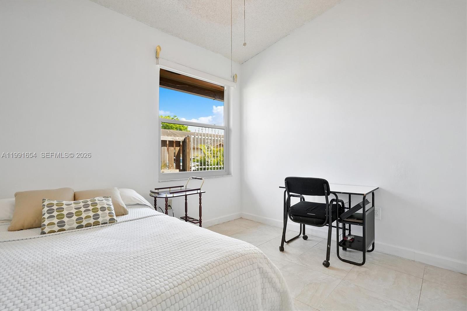 6723 Northwest 188th Terrace Hialeah, FL 33015 - Photo 12 of 29