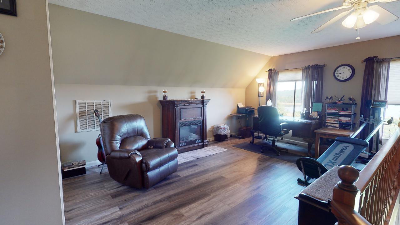 139 Pheasant View Rutledge, TN 37861 - Photo 36 of 71 139-West-Pheasant-View-05082023_140336