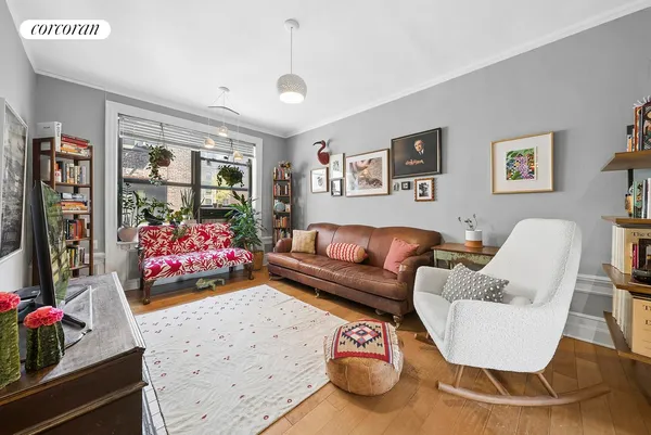 $700,000 | 880 West 181st Street, Unit 4E | Hudson Heights