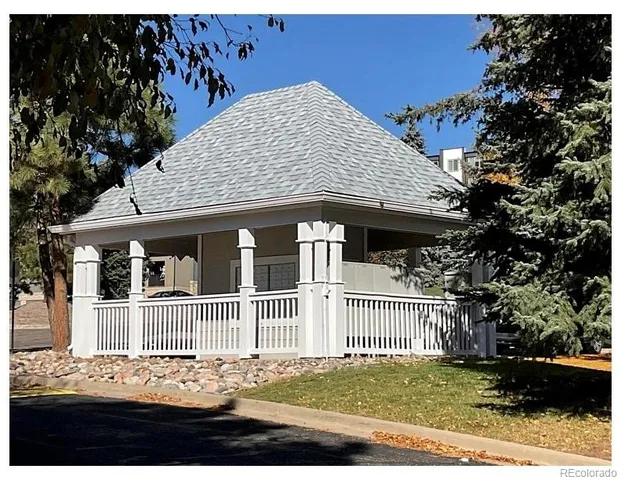 $2,300 | 6005 Castlegate Drive West, Unit B24, Castle Rock, CO 80108