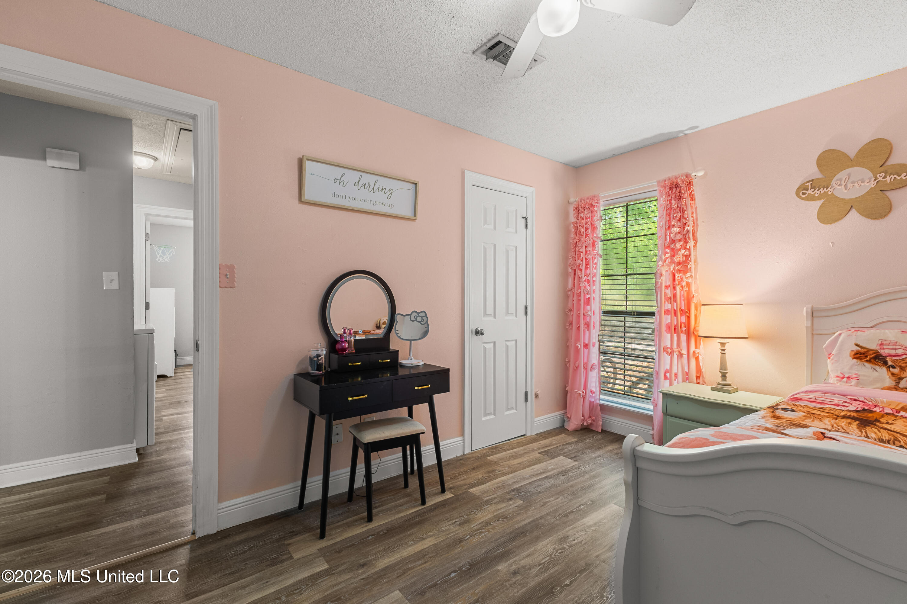 301 Ridgeview Drive Carriere, MS 39426 - Photo 23 of 42 Bedroom 3