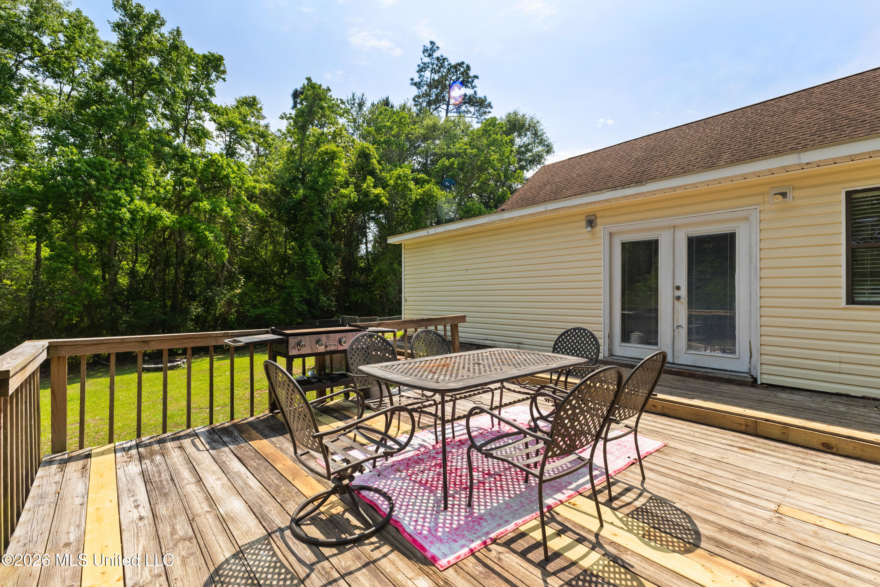 301 Ridgeview Drive Carriere, MS 39426 - Photo 24 of 42 Back deck