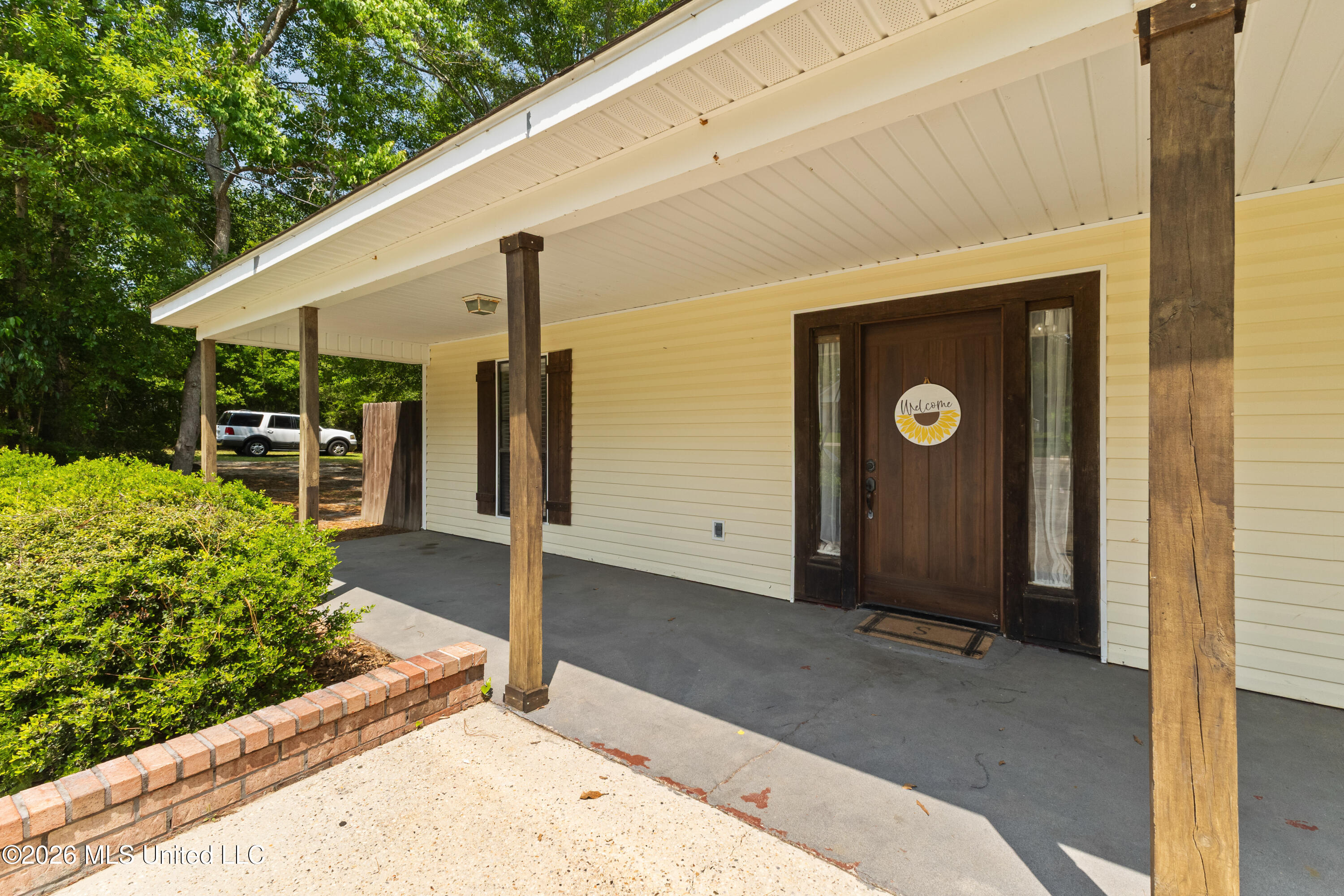 301 Ridgeview Drive Carriere, MS 39426 - Photo 4 of 42 Front Porch