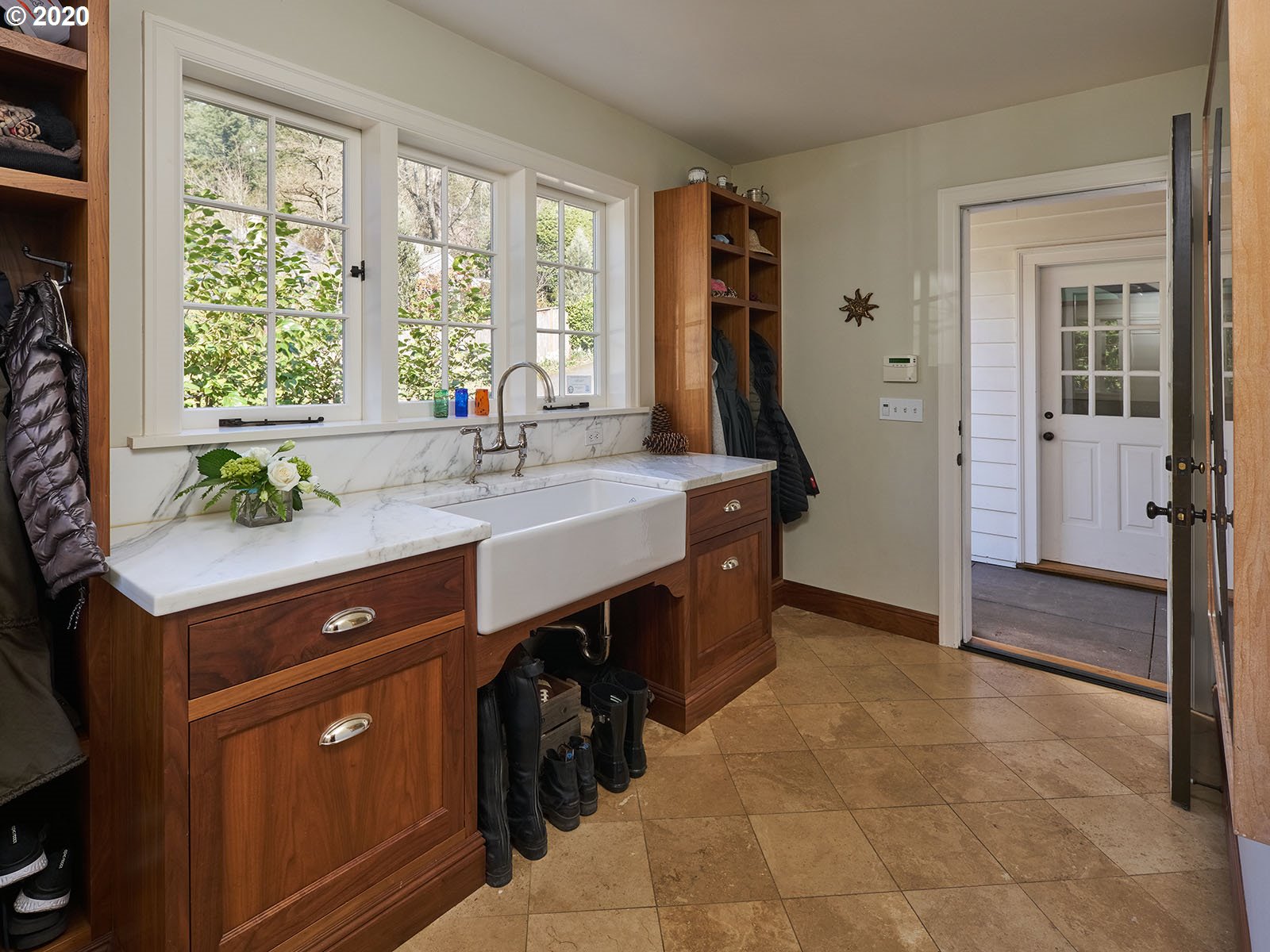 3840 Southwest Dosch Road Portland, OR 97239 - Photo 19 of 30