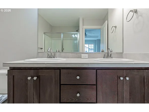 $400,000 | 7953 North E Heiser Street, Hillsboro, OR 97006