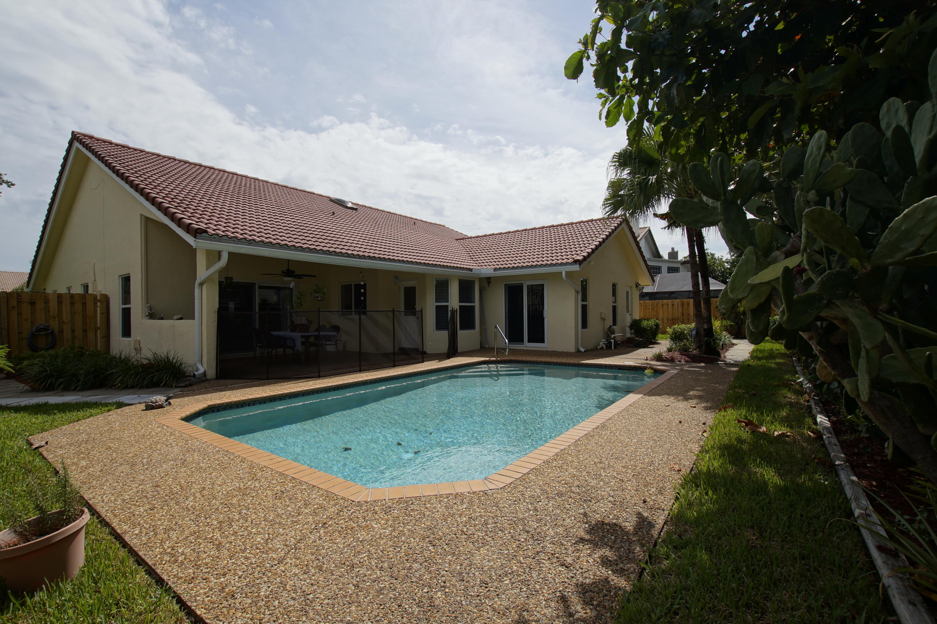 1323 Southwest 3rd Street Boca Raton, FL 33486 - Photo 25 of 27 Pool