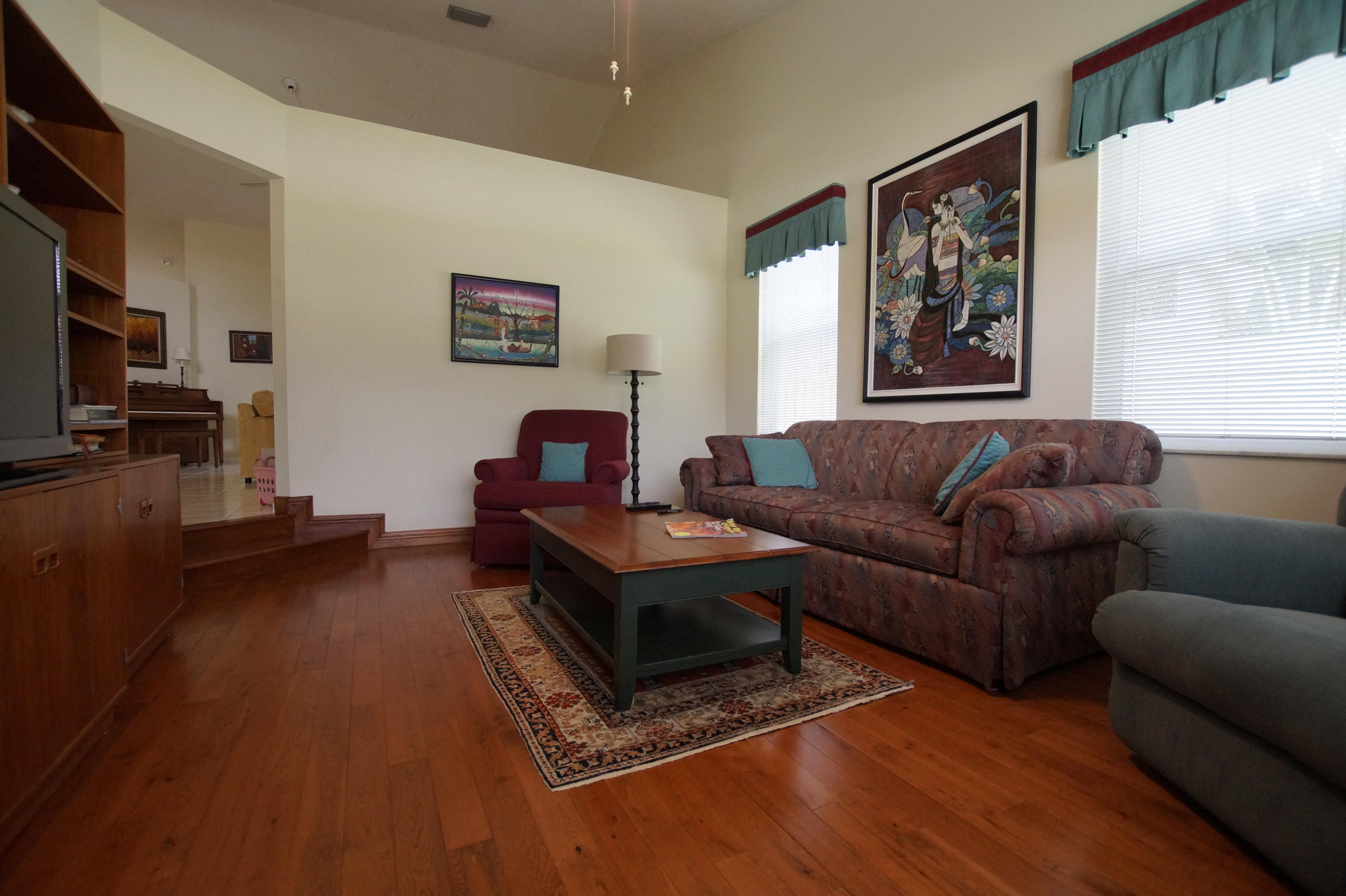 1323 Southwest 3rd Street Boca Raton, FL 33486 - Photo 4 of 27 Den/TV Room