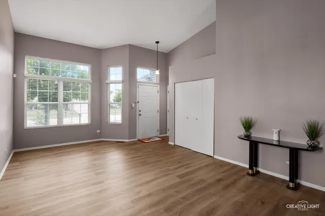 $375,000 | 1713 Burshire Drive, Plainfield, IL 60586