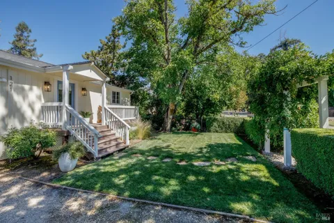 $799,000 | 121 Laurel Avenue, Kenwood, CA 95452