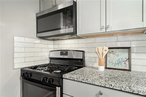 $250,000 | 307 Northwest 63 Terrace, Kansas City, MO 64118