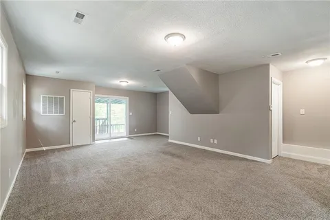 $250,000 | 307 Northwest 63 Terrace, Kansas City, MO 64118