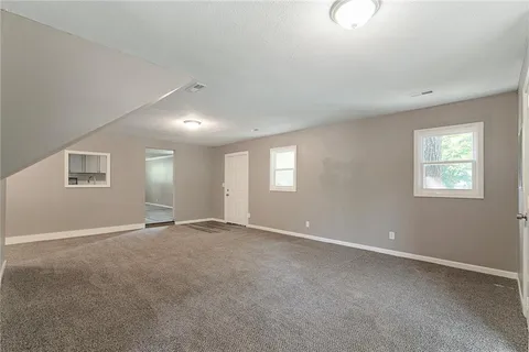 $250,000 | 307 Northwest 63 Terrace, Kansas City, MO 64118