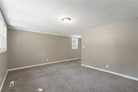 $250,000 | 307 Northwest 63 Terrace, Kansas City, MO 64118