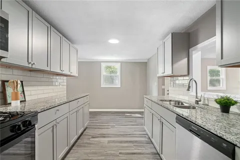 $250,000 | 307 Northwest 63 Terrace, Kansas City, MO 64118