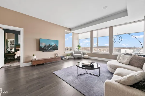 $525,000 | 400 West North Street, Unit 1218, Raleigh, NC 27603