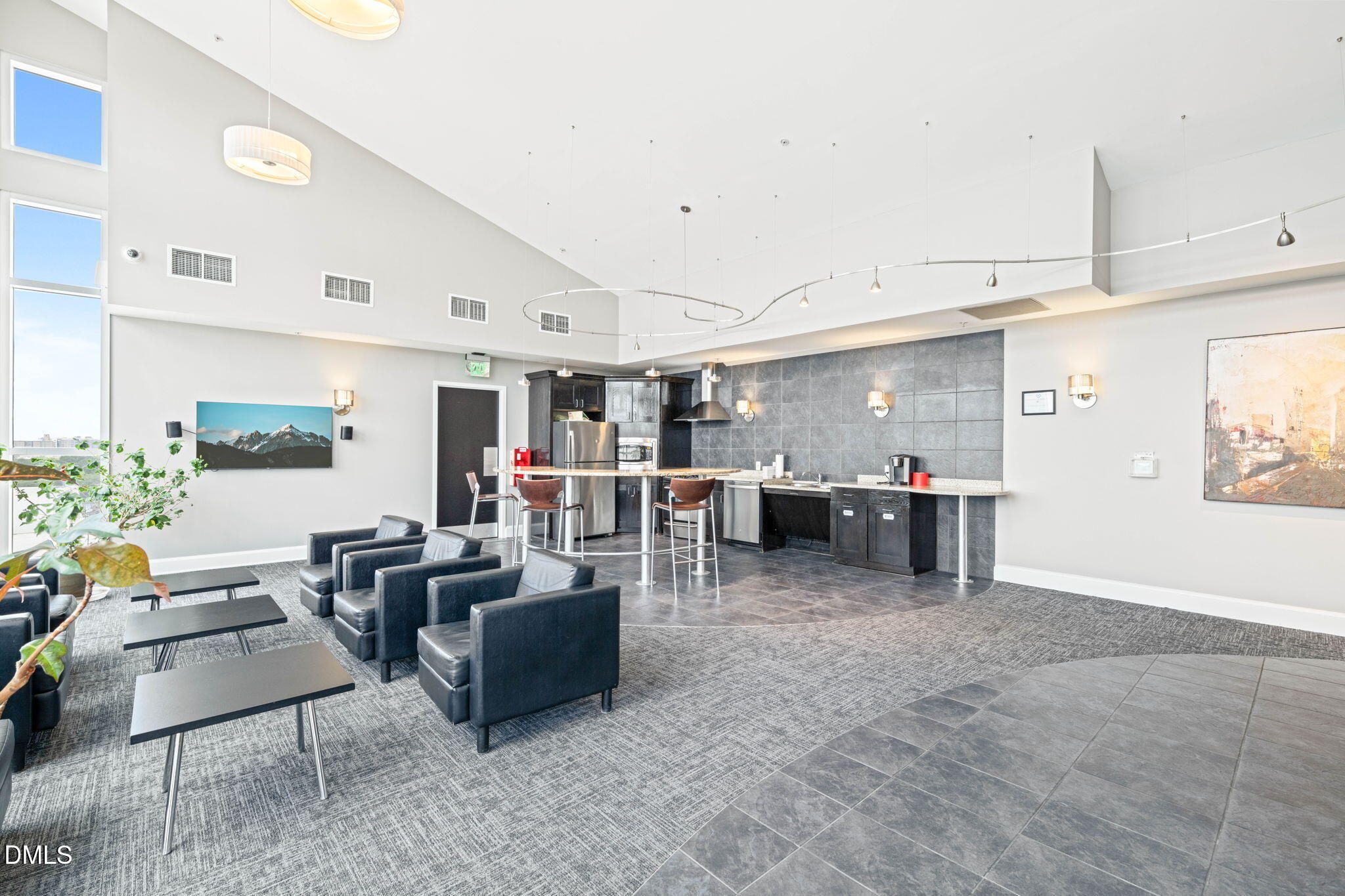 400 West North Street, Unit 1218 Raleigh, NC 27603 - Photo 39 of 41 Community space