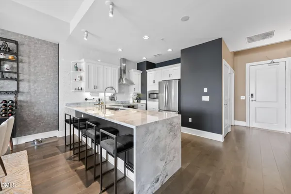 $525,000 | 400 West North Street, Unit 1218, Raleigh, NC 27603