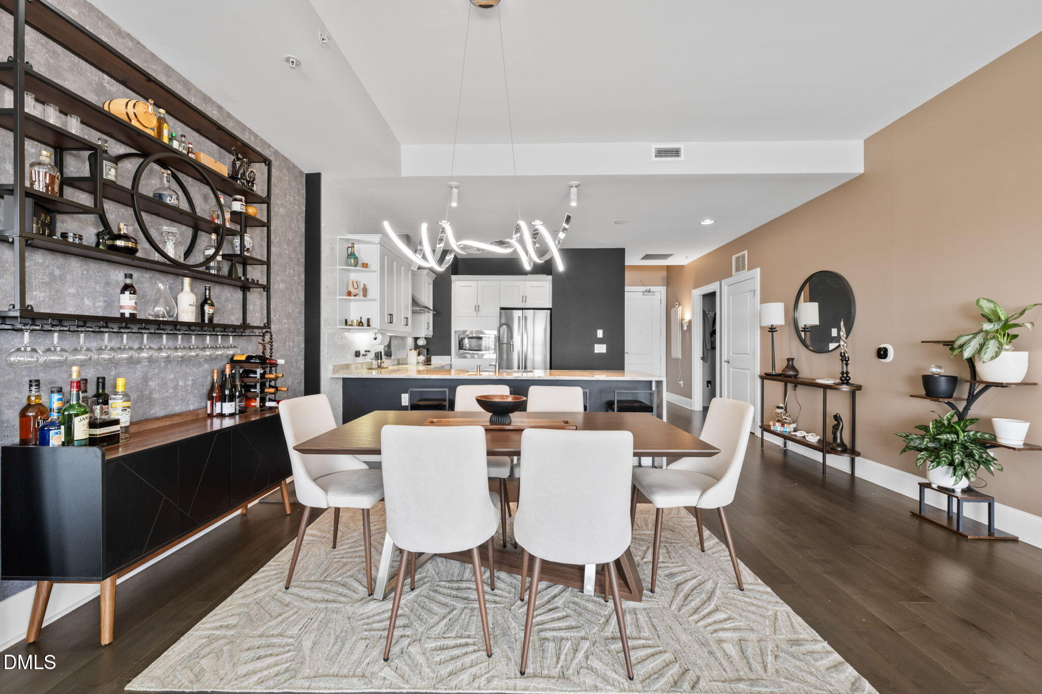 400 West North Street, Unit 1218 Raleigh, NC 27603 - Photo 9 of 41 Dining room