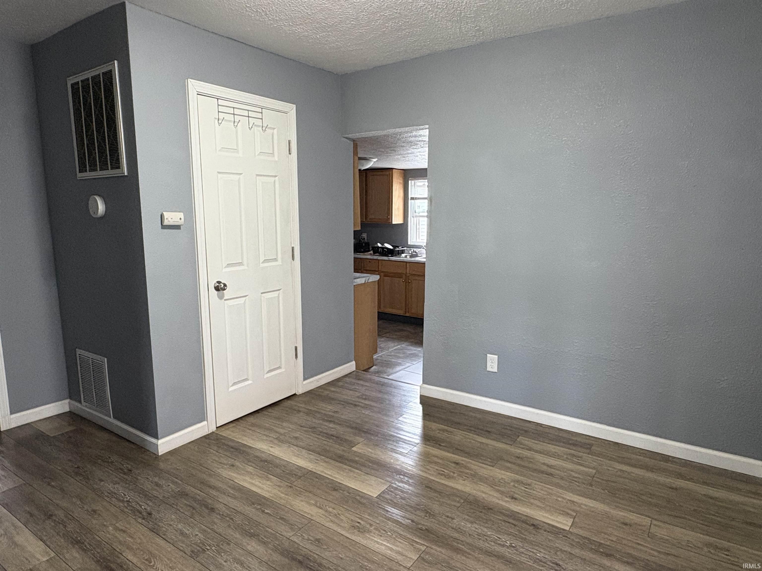 210 West Jay Street Dunkirk, IN 47336 - Photo 19 of 31