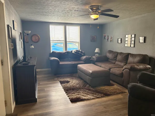 $125,900 | 210 West Jay Street, Dunkirk, IN 47336