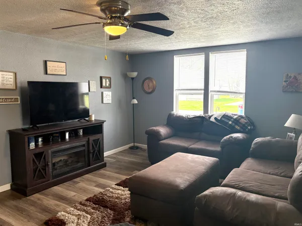 $125,900 | 210 West Jay Street, Dunkirk, IN 47336